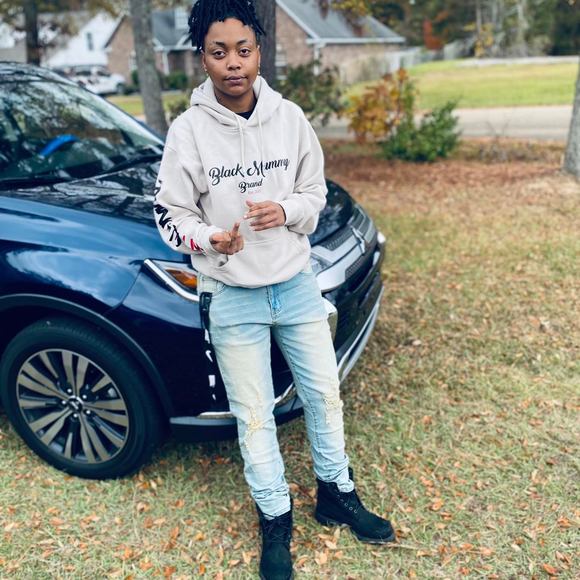 Meet your Posher, Kyra - Picture 1 of 1